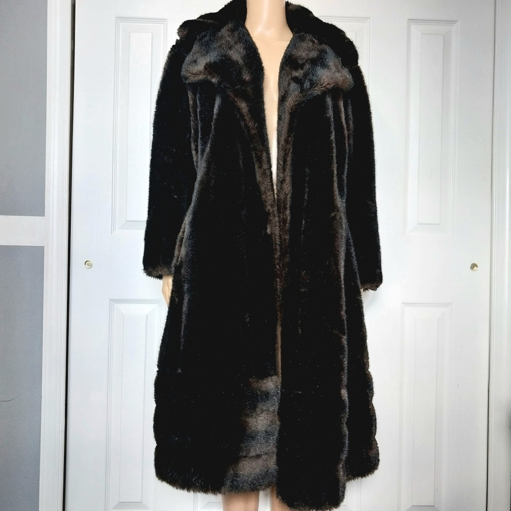 Benmor‎ New York Faux Fur Coat, Size M